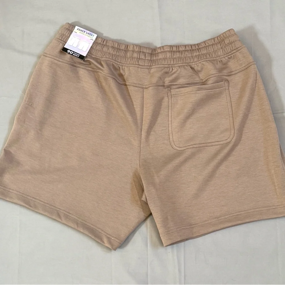 NWT Men’s Asher Short 90° light Brown Size XL - Picture 2 of 6
